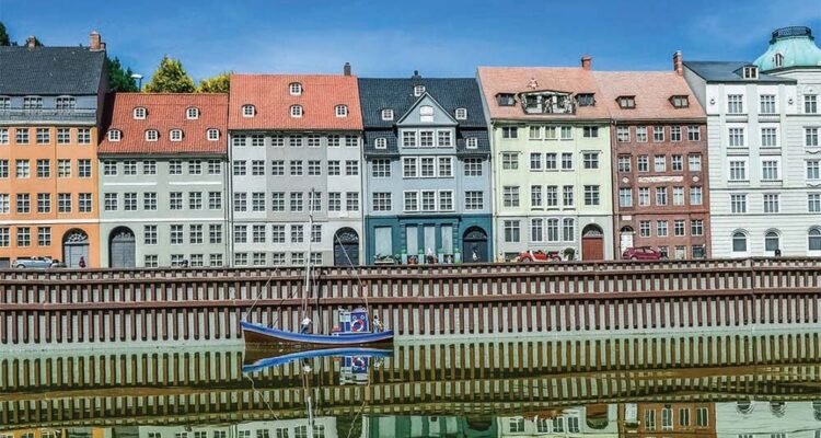 MENGUNJUNGI COPENHAGEN DENMARK - Property and The City