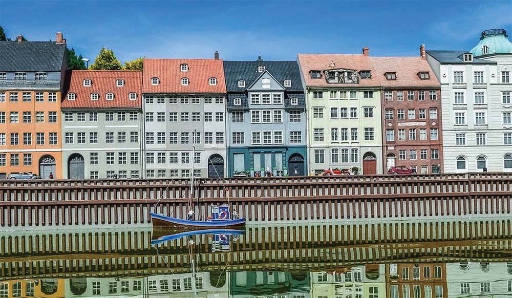 MENGUNJUNGI COPENHAGEN DENMARK - Property and The City