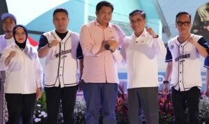 Peringati Hari Buruh, Menteri PKP Serahkan 100 Kunci Rumah Subsidi kepada Buruh