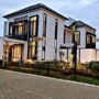 Rumah Modern Klasik Penuntas Selera Bagi Kalangan Mapan