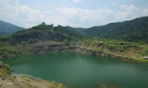 CURUG RAHONG KEINDAHAN DI TENGAH KERUSAKAN RUMPIN BOGOR