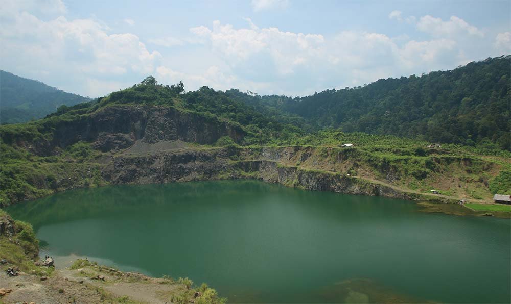 CURUG RAHONG KEINDAHAN DI TENGAH KERUSAKAN RUMPIN BOGOR