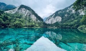 JIUZHAIGOU, LEMBAH NEGERI DONGENG