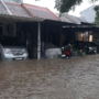 Tanggul Jebol, Puluhan Rumah di Depok Terendam Banjir hingga Satu Meter