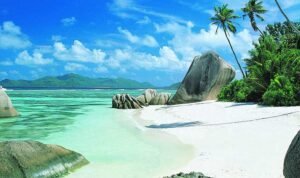 SEYCHELLES, LUXURY GETAWAY