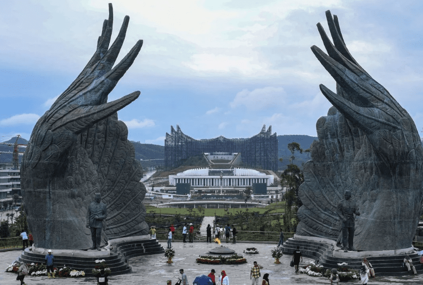 DPR Kaji Usulan Moratorium Pembangunan dan Wapres Mulai Berkantor IKN
