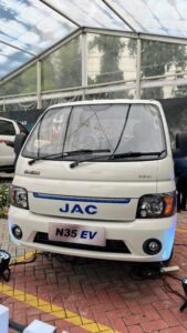 JAC MetroMover N35 (Foto: Property and The City)