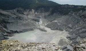 KAWAH RATU, EKSOTISME VULKANIK DI SELATAN BOGOR