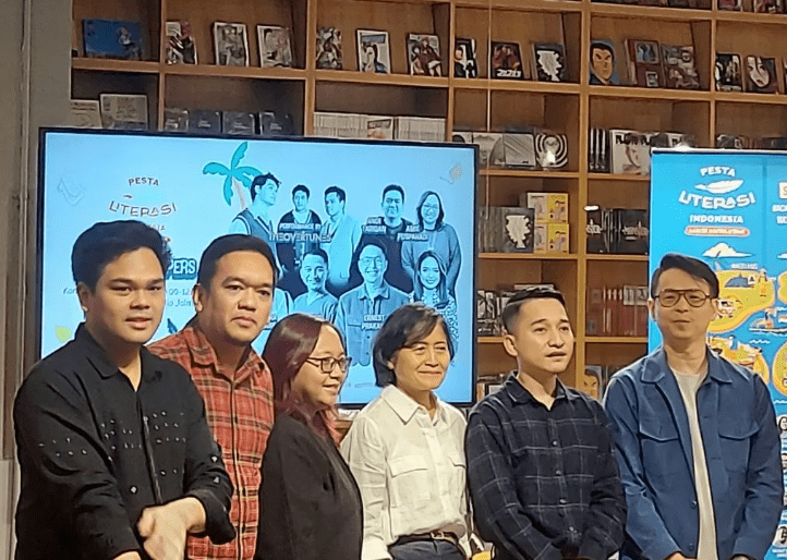 Membaca Buku Bisa Jadi Terapi Jiwa, Berbeda dengan “Scrolling” Media Sosial