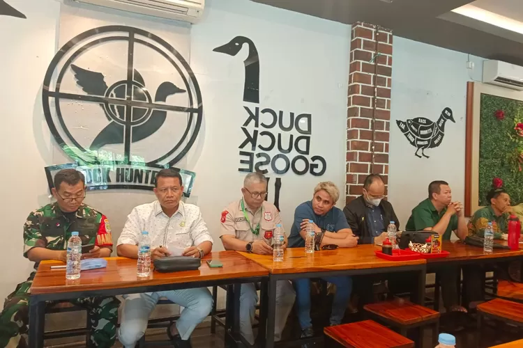 Damai Putra Temui Warga KHI Bahas Protes Akses Jalan ke Tempat Ibadah, Langsung Beri Solusi
