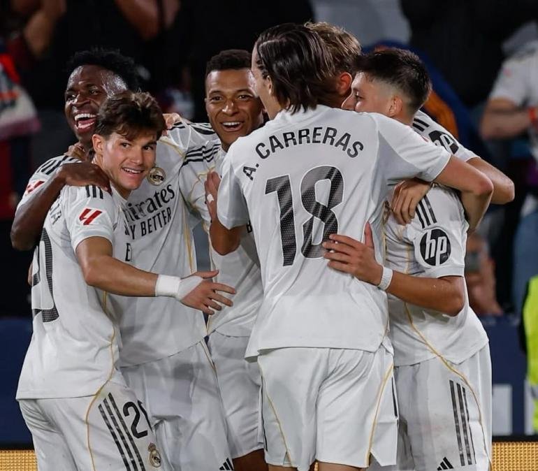 el-clasico-panas-madrid-dan-barcelona-rebutan-takhta-la-liga_286666.jpeg