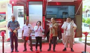 permudah-akses-layanan-perbankan-cimb-niaga-hadirkan-mobil-kas-di-jayapura_287255.jpg