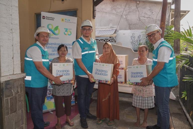 pln-nusantara-power-terangi-100-rumah-prasejahtera-di-jawa-timur_287051.jpg
