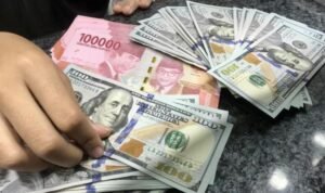 rupiah-dibuka-menguat-008-persen-ke-level-rp-16608-per-dolar_287178.jpg